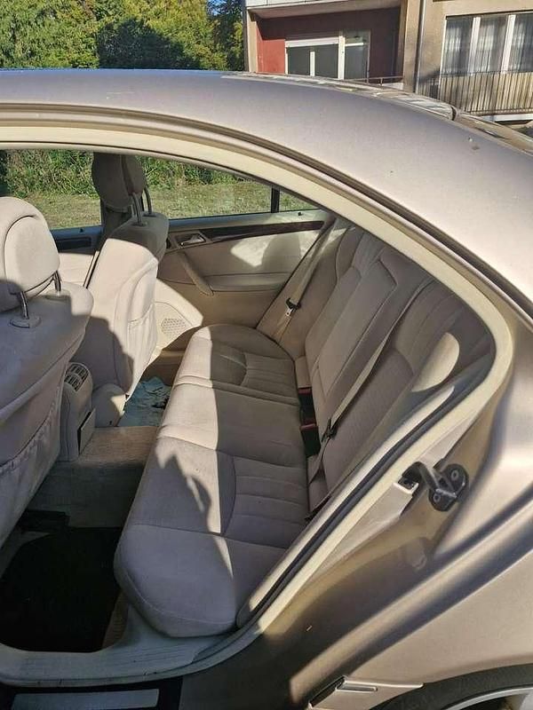 Gold Gebraucht 2005 Mercedes C180 Elegance Limousine | 2.550 € (Fairer Preis) - Bild 1/4