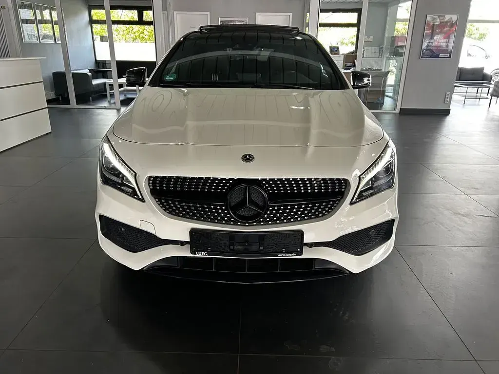 Gebraucht Mercedes CLA250 AMG 218 PS (160 kW) 2017 Weiß Limousine