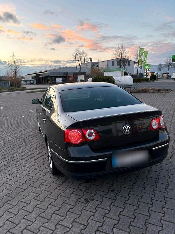 Gebraucht VW Passat 160 PS (117 kW) 2008 Grau Limousine