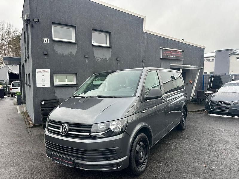 Grau Gebraucht 2016 VW Multivan Van | 23.900 € (Superpreis) - Bild 1/4