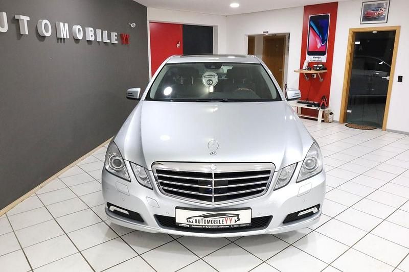 Gebraucht Mercedes E350 Elegance 231 PS (169 kW) 2009 Silber Limousine