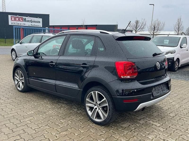 Gebraucht VW Polo Cross 105 PS (77 kW) 2011 Schwarz Kleinwagen