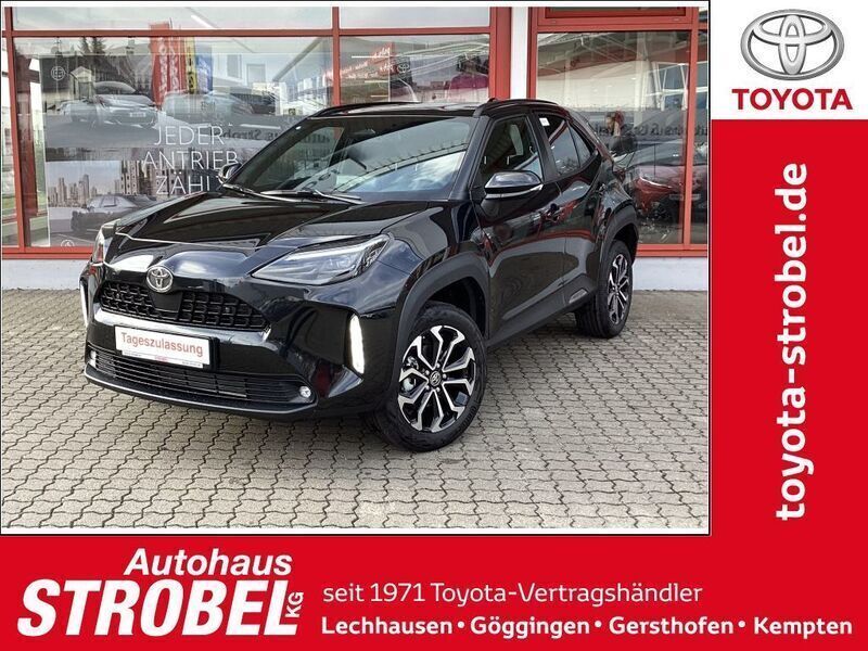 Mysticschwarz mica Neu 2025 Toyota Yaris Cross Team SUV | 27.880 € (Guter Preis) - Bild 1/4