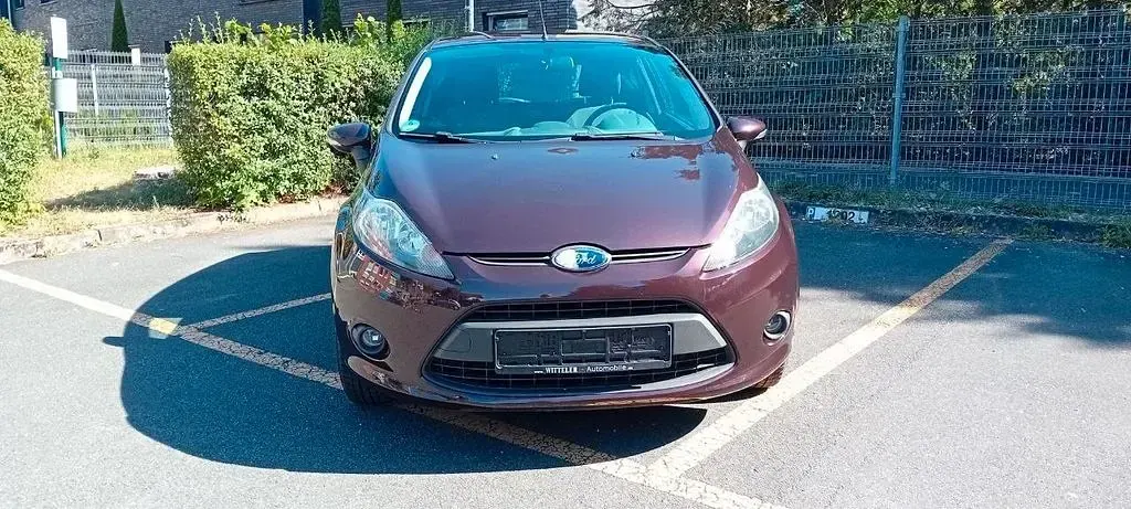 Gebraucht Ford Fiesta 82 PS (60 kW) 2009 Rot Limousine