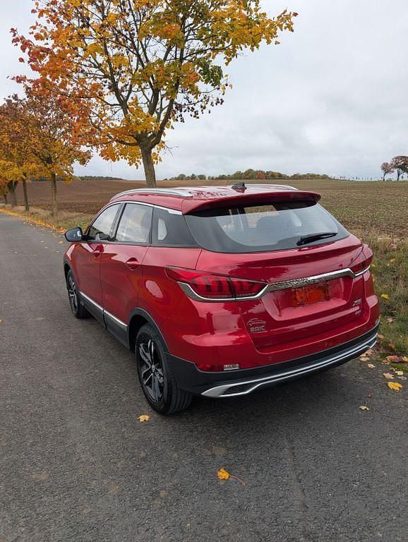 Gebraucht Baic X55 136 PS (100 kW) 2020 Rot SUV