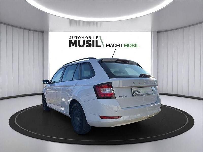 Gebraucht Skoda Fabia 60 PS (44 kW) 2022 Candyweiss Kleinwagen