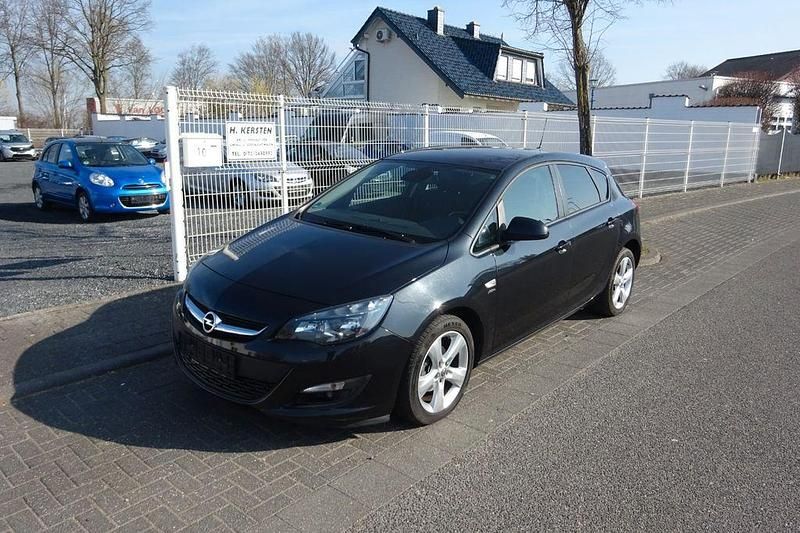 Gebraucht Opel Astra Active 120 PS (88 kW) 2013 Schwarz Limousine