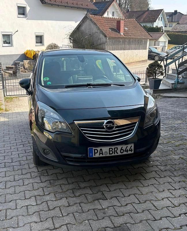 Gebraucht Opel Meriva 131 PS (96 kW) 2012 Schwarz Van / Kleinbus