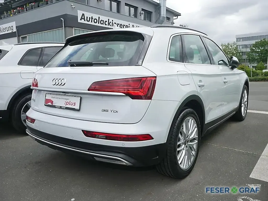 Gebraucht Audi Q5 Ambiente 163 PS (119 kW) 2023 Gletscherweiß SUV