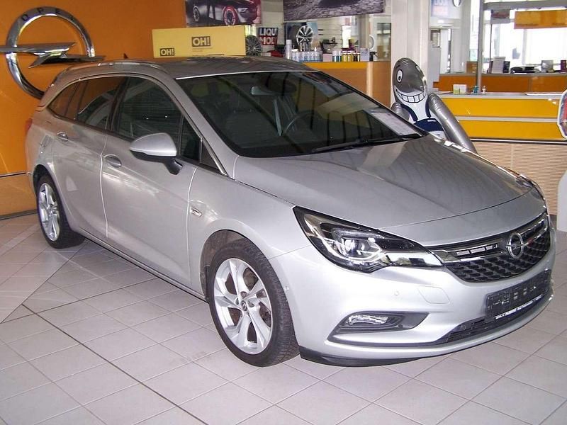 Silber Gebraucht 2019 Opel Astra Dynamic Kombi | 15.900 € (Etwas zu teuer) - Bild 1/4