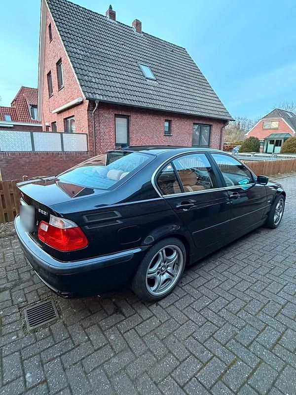 Gebraucht BMW 323 170 PS (125 kW) 2000 Schwarz Limousine
