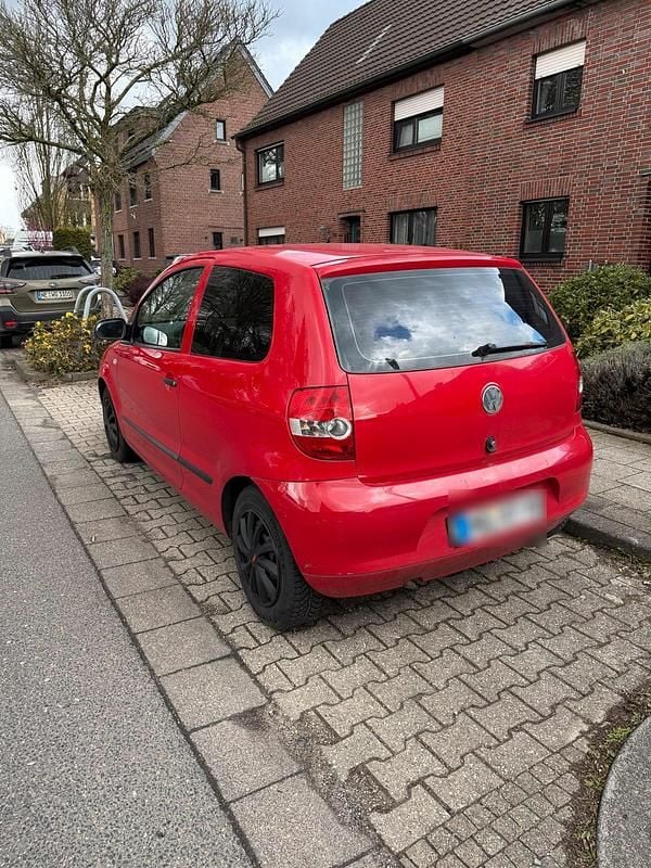 Gebraucht VW Fox 55 PS (40 kW) 2007 Rot Kleinwagen