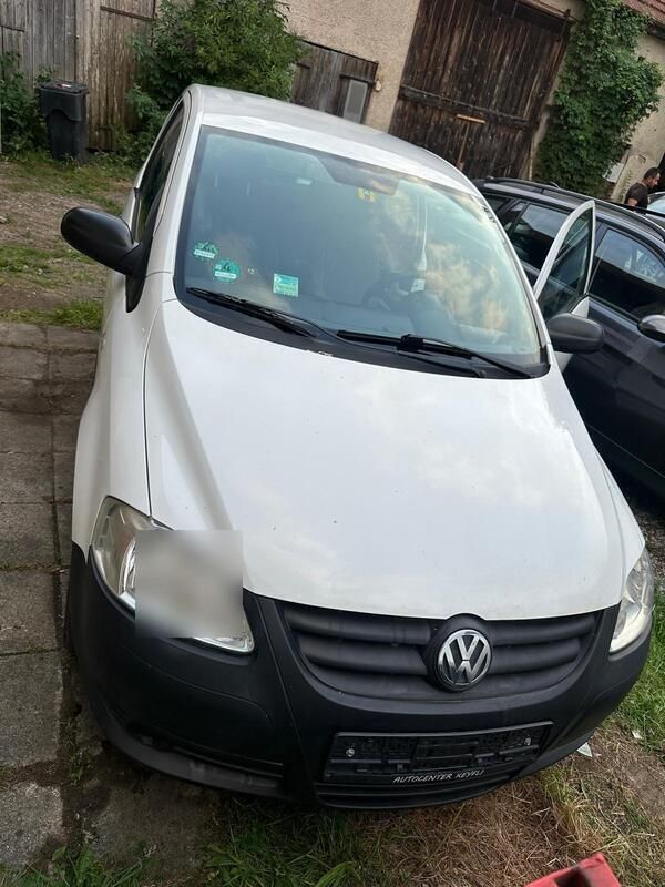 Weiß Gebraucht 2011 VW Fox Kleinwagen | 1.300 € (Guter Preis) - Bild 1/4