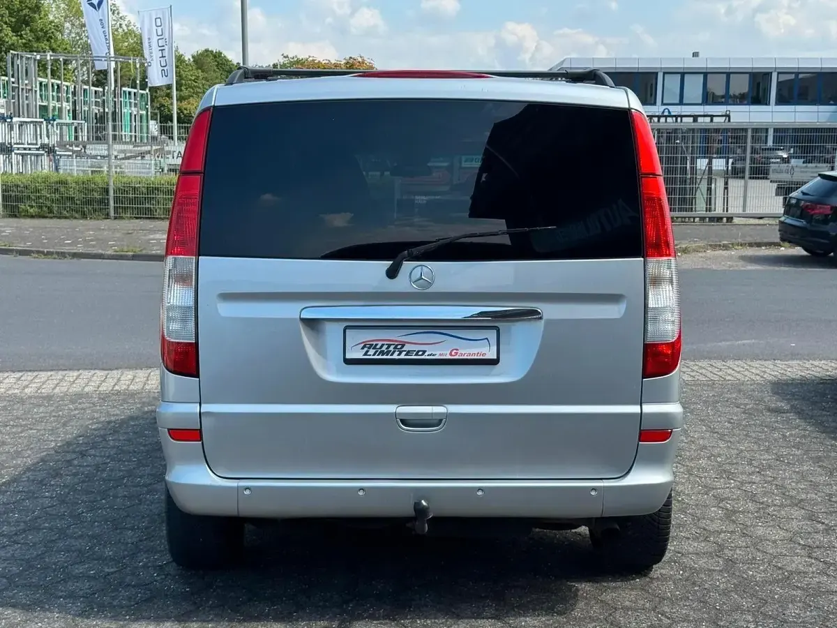Gebraucht Mercedes Viano 204 PS (150 kW) 2006 Silber Van / Kleinbus