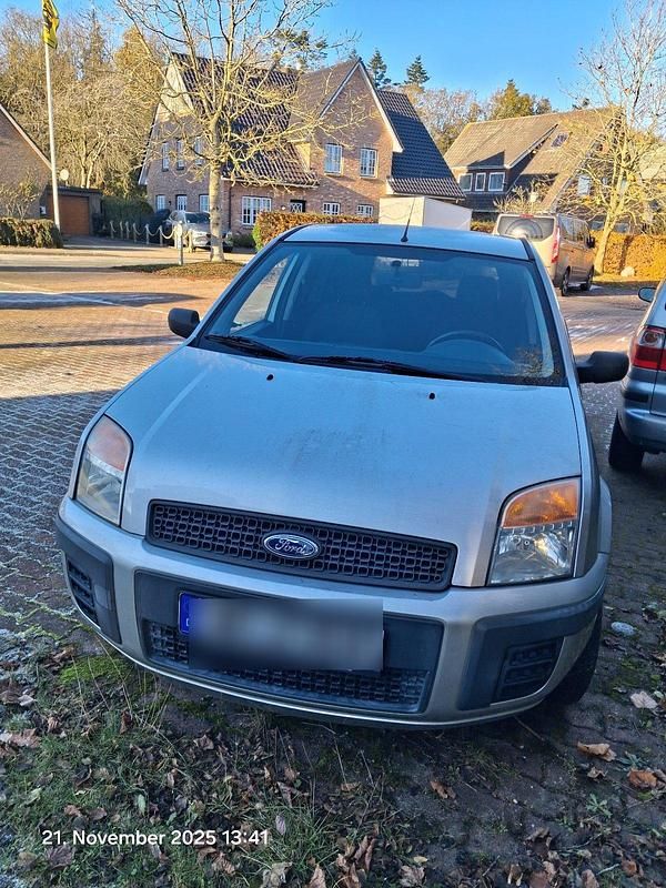 Silber Gebraucht 2006 Ford Fusion Limousine | 2.700 € (Fairer Preis) - Bild 1/4
