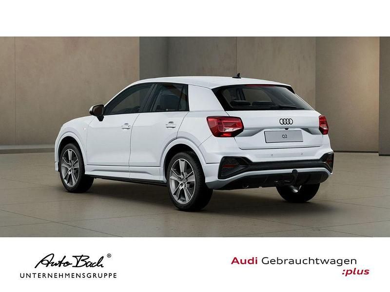 Gebraucht Audi Q2 S-Line 116 PS (85 kW) 2025 Gletscherweiß metallic SUV
