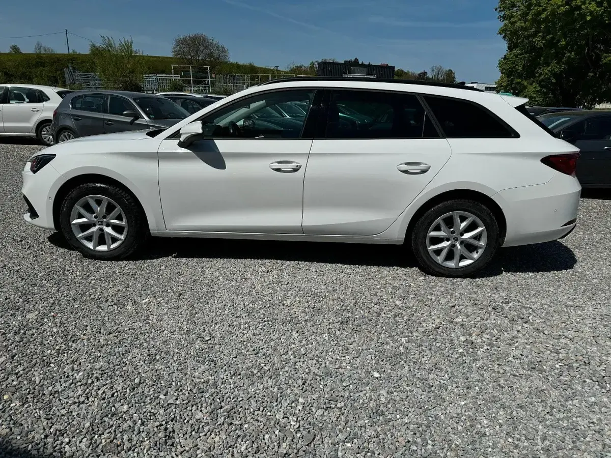 Gebraucht Seat Leon Style 150 PS (110 kW) 2022 Weiß Kombi