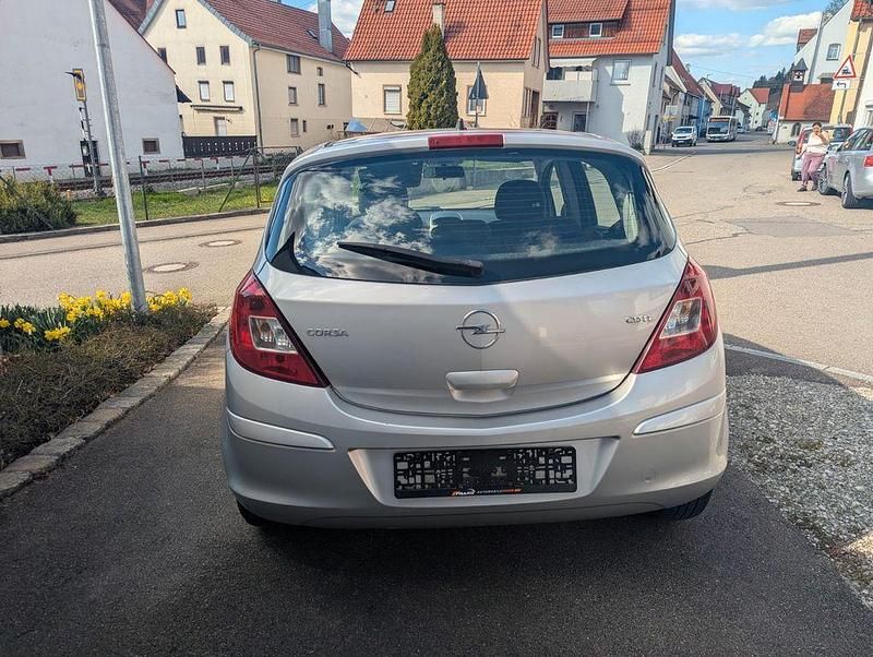 Gebraucht Opel Corsa Edition 75 PS (55 kW) 2007 Silber Kleinwagen