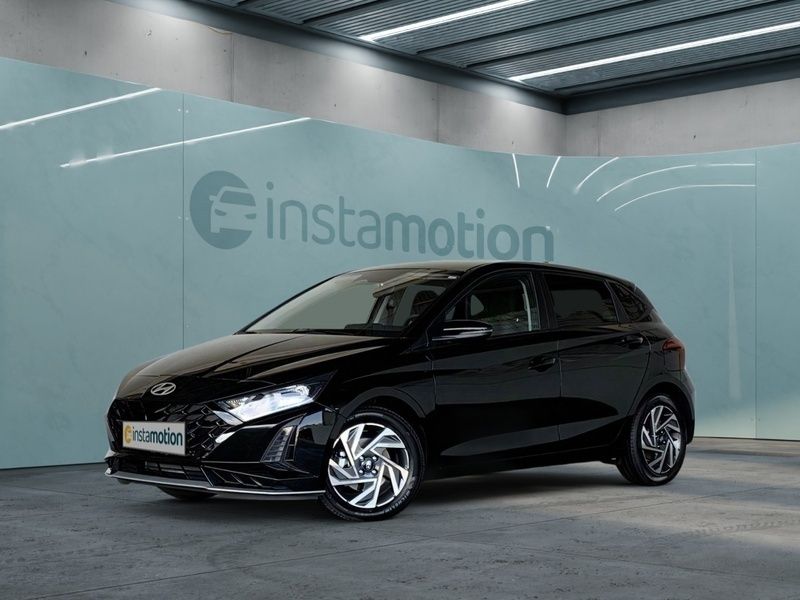 Schwarz Neu 2024 Hyundai i20 Limousine | 19.770 € (Superpreis) - Bild 1/3