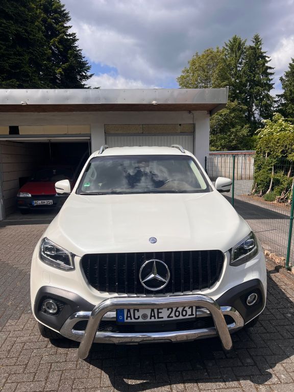 Weiß Gebraucht 2017 Mercedes X250 Progressive Abholung | 25.000 € (Teuer) - Bild 1/4