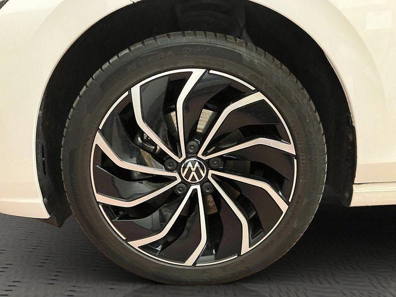 Gebraucht VW Golf VII Style 150 PS (110 kW) 2021 Weiß Kleinwagen