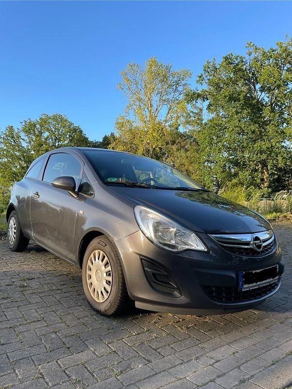 Grau Gebraucht 2013 Opel Corsa Kleinwagen | 3.599 € - Bild 1/4