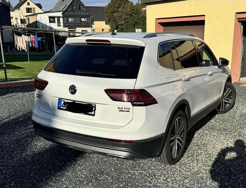 Gebraucht VW Tiguan Allspace Highline 190 PS (139 kW) 2019 Weiß SUV
