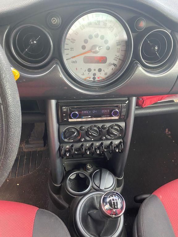 Usado Mini Cooper 116 HP (85 kW) 2005 Vermelho Citadino