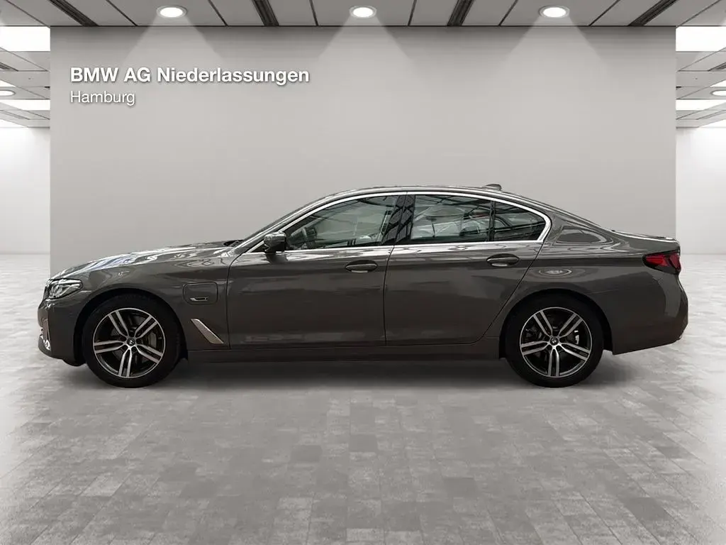 Gebraucht BMW 530e 292 PS (214 kW) 2021 Grau Limousine