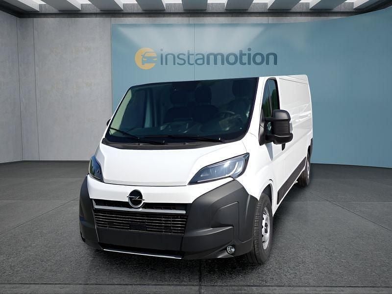 Weiß Gebraucht 2024 Opel Movano Van | 30.199 € (Guter Preis) - Bild 1/4