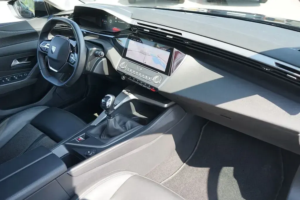 Gebraucht Peugeot 308 SW Active 131 PS (96 kW) 2022 Schwarz Kombi
