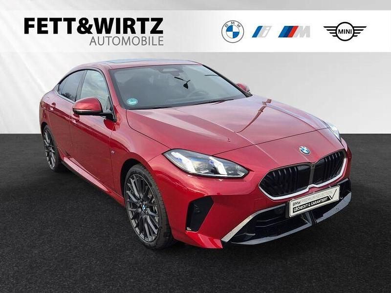Rot Gebraucht 2024 BMW 1M Shadowline Coupé | 37.992 € (Guter Preis) - Bild 1/3