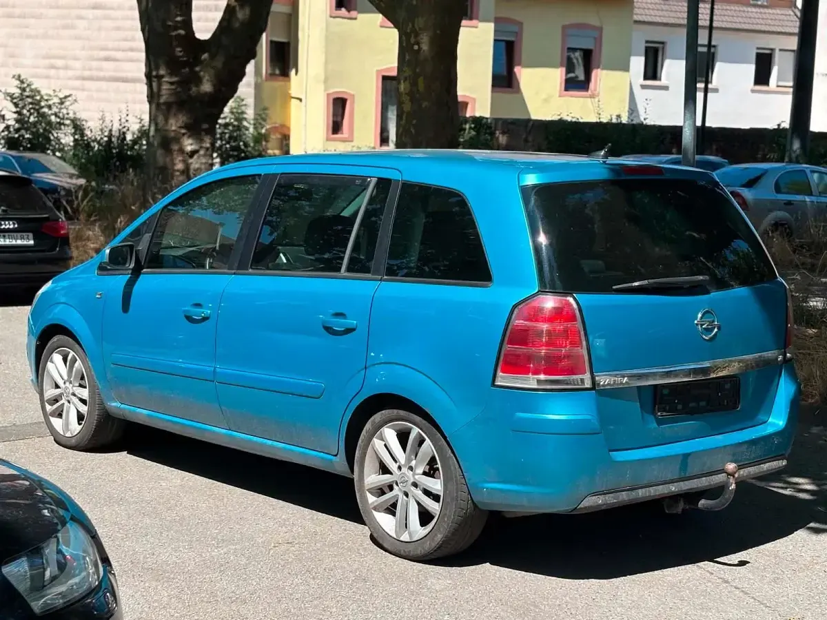 Gebraucht Opel Zafira 140 PS (102 kW) 2006 Blau Van / Kleinbus