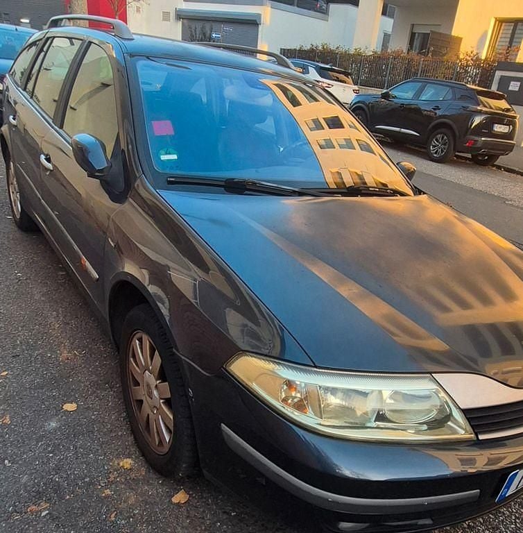 Schwarz Gebraucht 2003 Renault Laguna GrandTour Expression Kombi | 999 € (Superpreis) - Bild 1/4