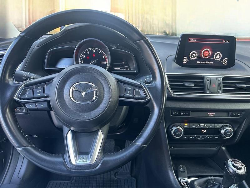 Gebraucht Mazda 3 119 PS (87 kW) 2018 Grau Limousine