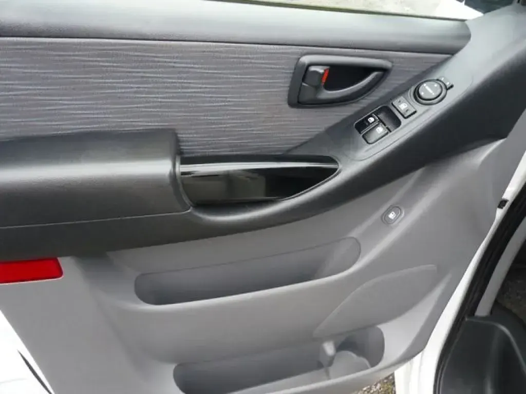 Gebraucht Hyundai H-1 136 PS (100 kW) 2018 Weiss Van / Kleinbus