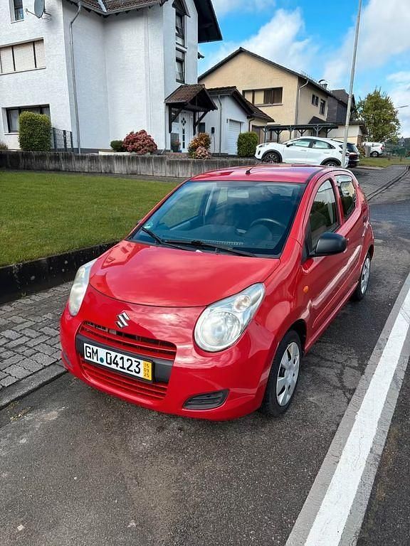Gebraucht Suzuki Alto Basic 68 PS (50 kW) 2009 Rot Kleinwagen