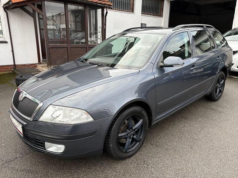 Grau Gebraucht 2008 Skoda Octavia Ambiente Kombi | 3.490 € (Fairer Preis) - Bild 1/4