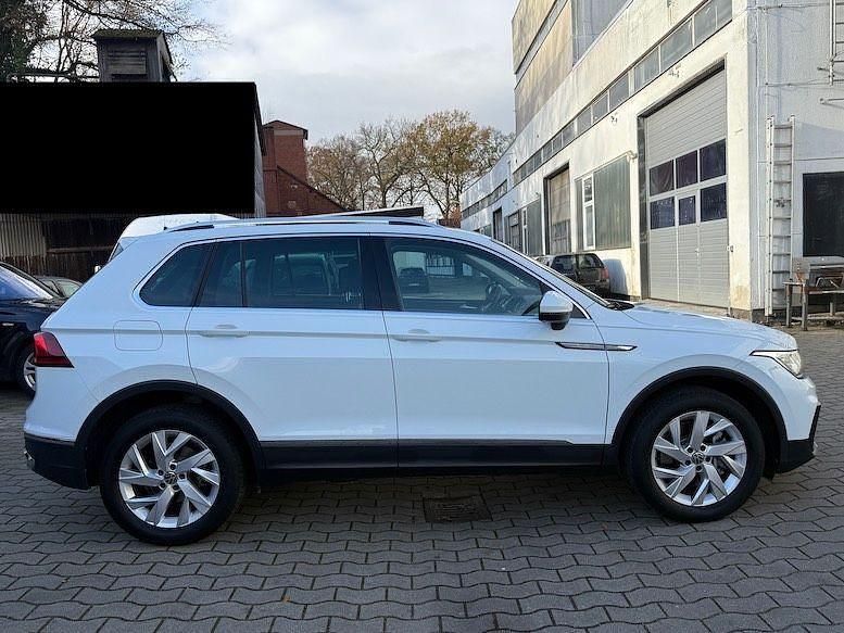 Gebraucht VW Tiguan Elegance 190 PS (139 kW) 2022 Weiß SUV