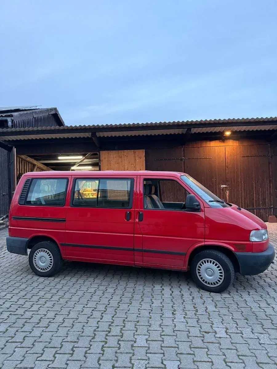 Gebraucht VW T4 88 PS (64 kW) 2003 Rot Van