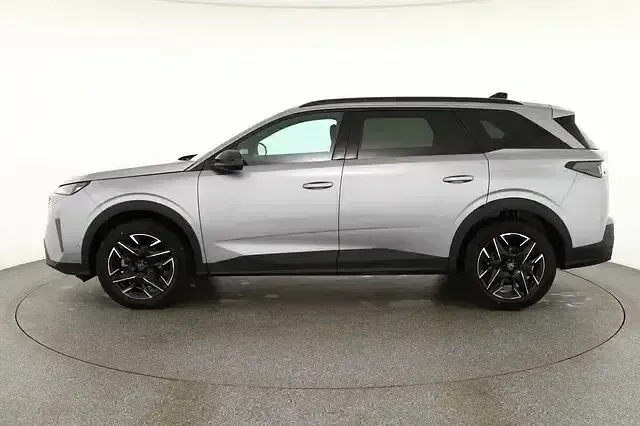Neu Peugeot 5008 145 PS (106 kW) 2026 Artensegraumet. SUV