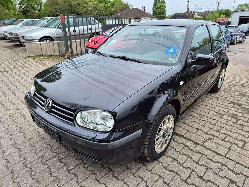 Schwarz Gebraucht 2002 VW Golf IV Limousine | 2.201 € (Fairer Preis) - Bild 1/4