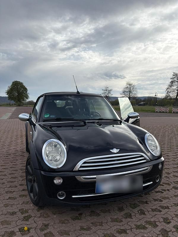 Second-hand Mini ONE 90 CP (66 kW) 2005 Negru Hatchback