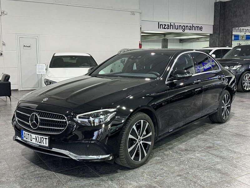 Gebraucht Mercedes E300 Avantgarde 320 PS (235 kW) 2021 Schwarz Limousine
