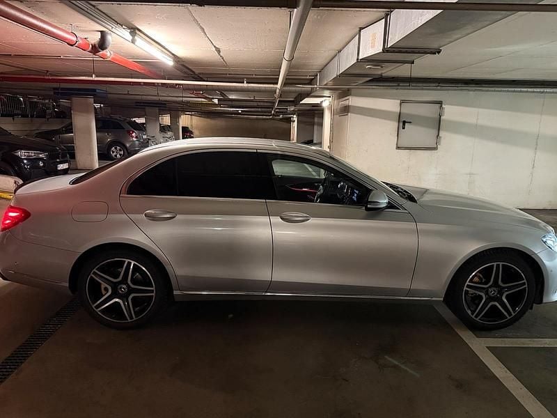 Gebraucht Mercedes E220 194 PS (142 kW) 2018 Silber Limousine