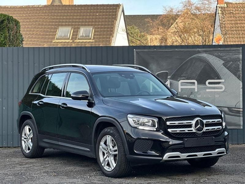 Schwarz Gebraucht 2021 Mercedes GLB220 SUV | 31.950 € (Fairer Preis) - Bild 1/4