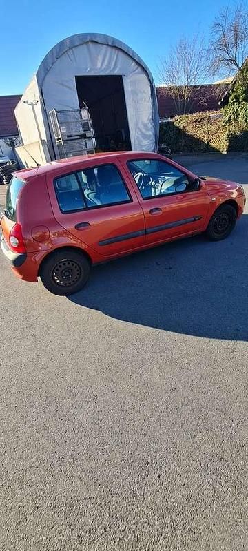 Gebraucht Renault Clio II 75 PS (55 kW) 2004 Kleinwagen
