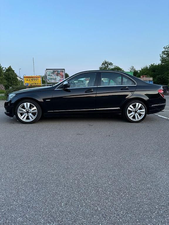Gebraucht Mercedes C320 Avantgarde 224 PS (164 kW) 2007 Schwarz Limousine