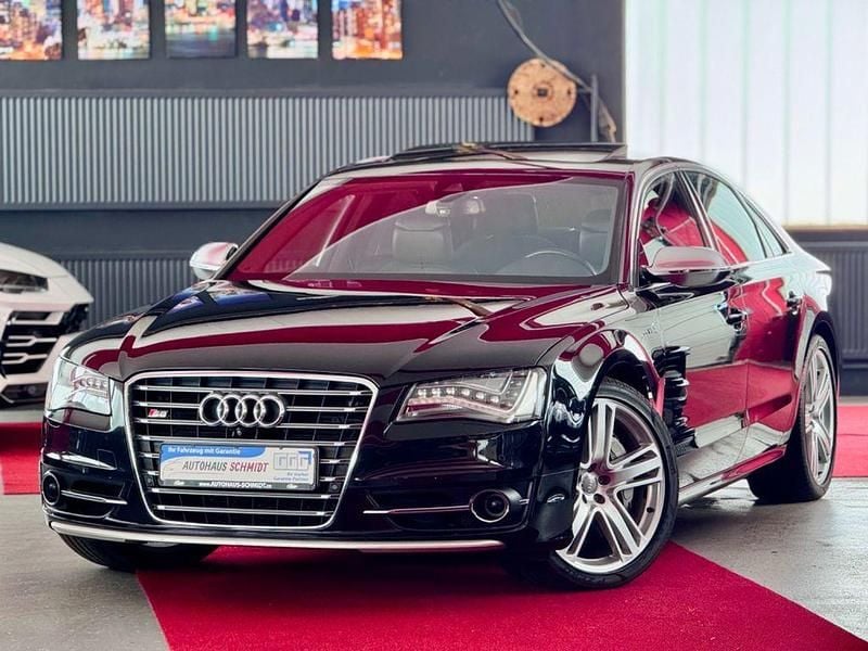 Gebraucht Audi S8 Ambiente 519 PS (381 kW) 2013 Phantomschwarz Limousine