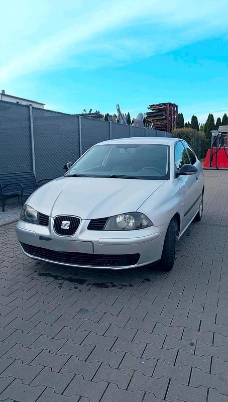 Gebraucht Seat Ibiza 64 PS (47 kW) 2004 Silber Kleinwagen